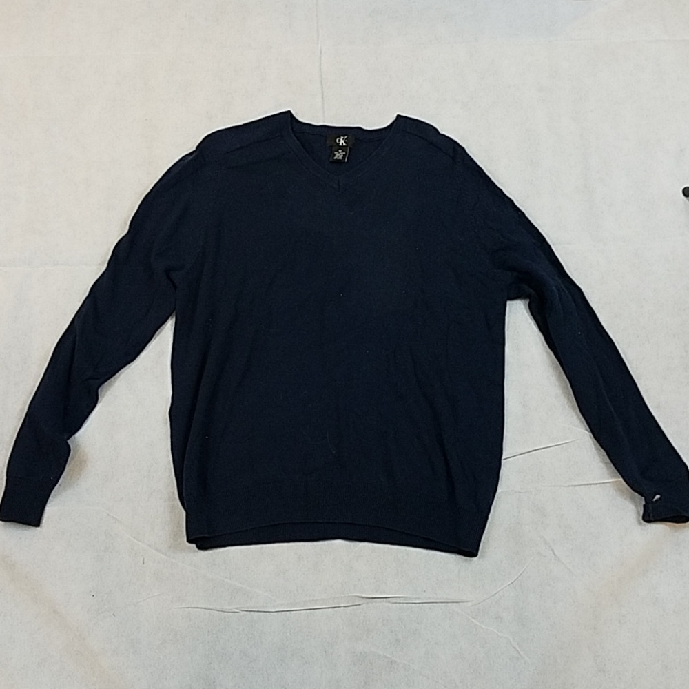 Navy blue Calvin Klein 100% cotton v-neck sweater
